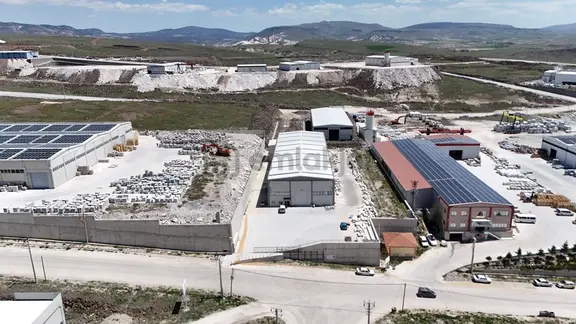 Afyon-iscehisar Organize Sanayi'de 1.350m² Kapalı Alanlı Fabrika 2