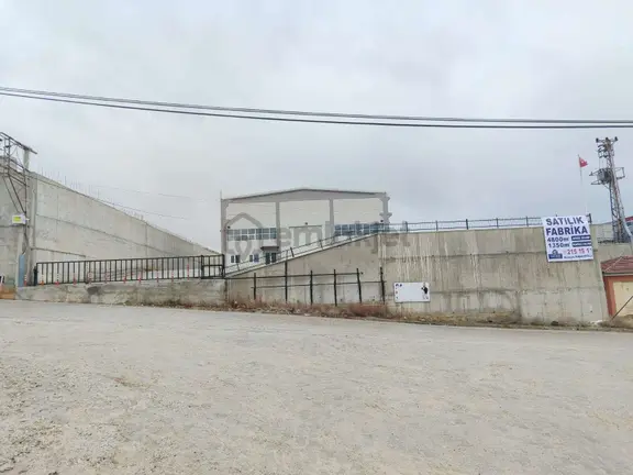 Afyon-iscehisar Organize Sanayi'de 1.350m² Kapalı Alanlı Fabrika 2