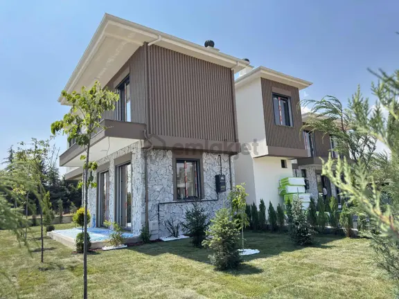 2026 Ekim Anahtar Teslim Mükemmel 4+1 210 M2 Köşe İkiz Villa.. 1
