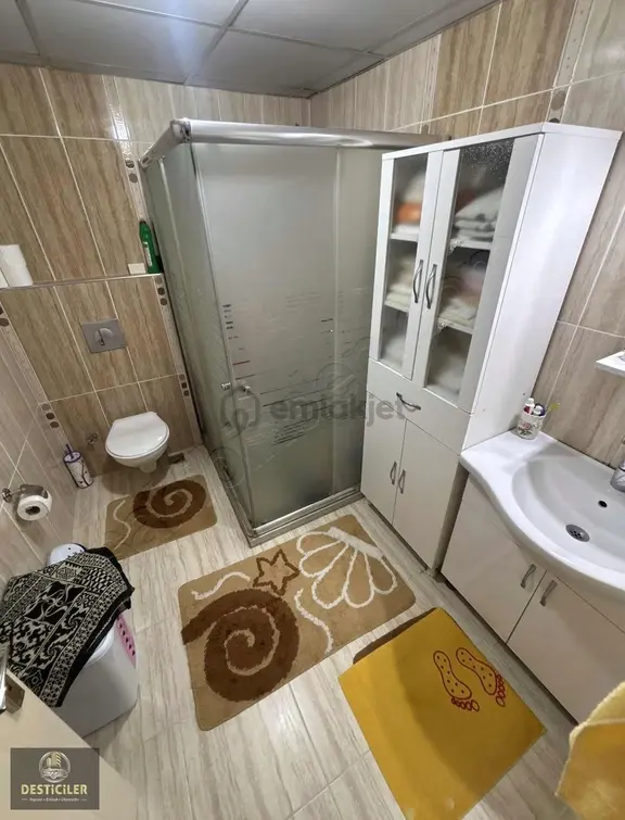 Om-gazi Yakup Satar Cad. Üzeri Geniş Satılık 3+1 Daire 2