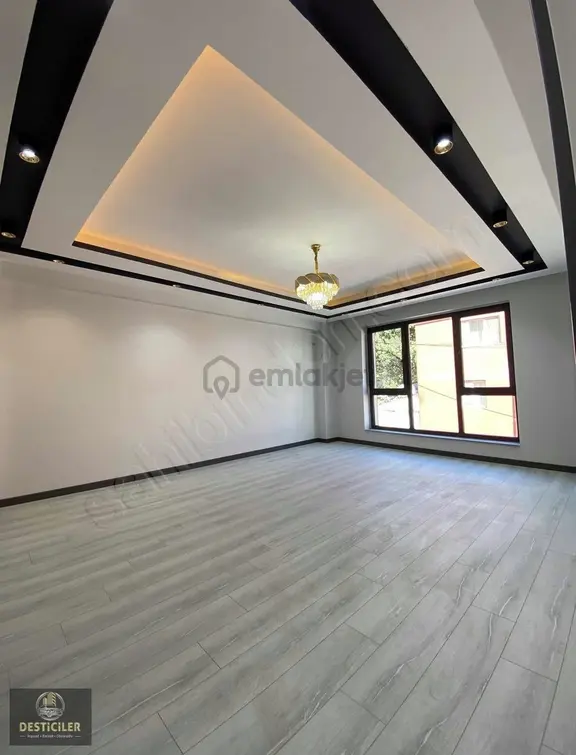 Au-çamlıcada Ebeveyn Banyolu Geniş Kullanım Alanı 3+1 Lüks Daire 1