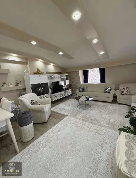 As-desticiler'den Yıldırım Cad Ve Sevinç Cad. Yakını Dubleks 5+1 2