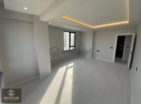 Au-zincirlikuyu Mah.özel Garajlı,geniş Balkonlu 135m2 3+1 Daire 2