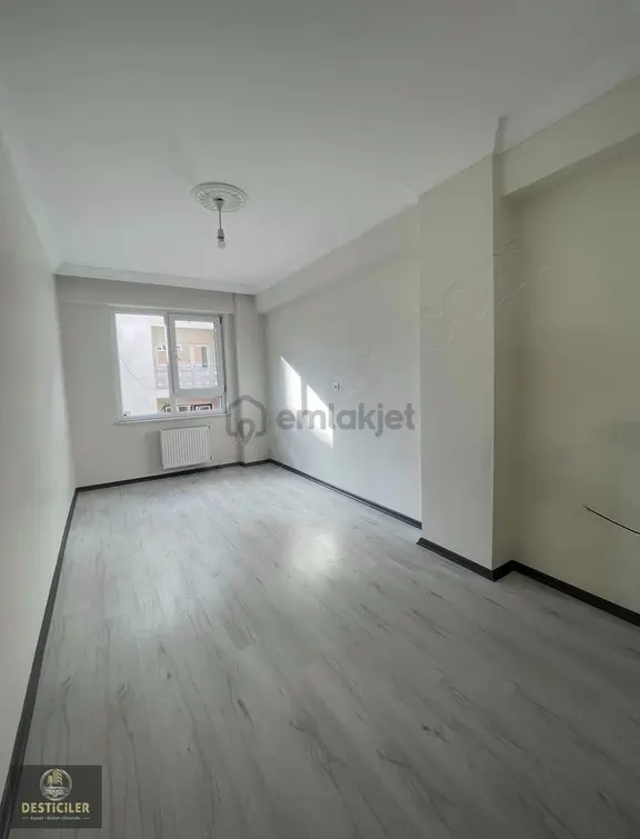 Pt- Erenköy Mahallesi Yıldırım Caddesi Yakını Satılık 2+1 Daire 2