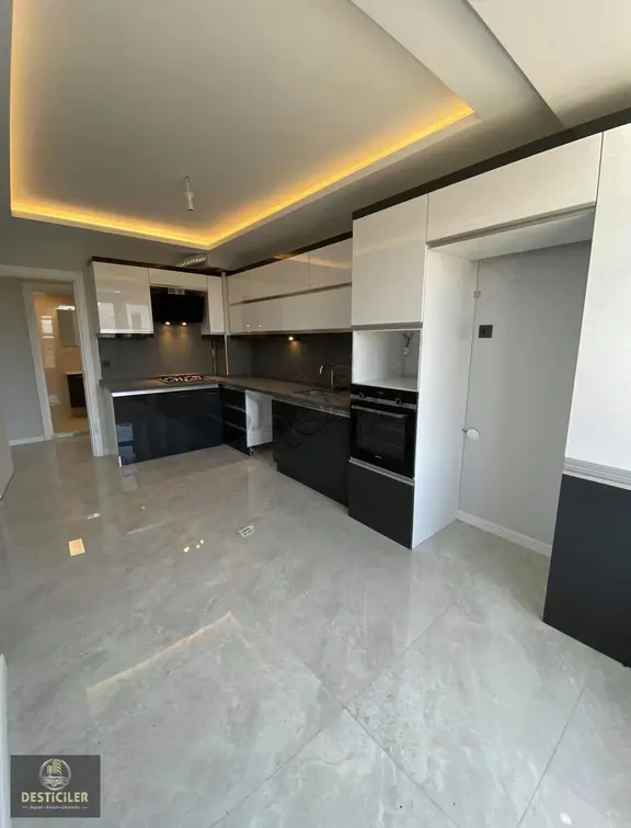 Desticiler Zincirlikuyuda Özel Garajlı 160m2 Ultra Lüx 3+1 Daire 2