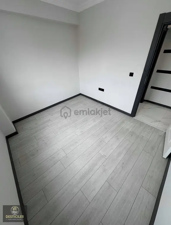 Ad-desticiler Emek Mah Ertaş Yakını 2+0 Özel Garajlı Lüx 2