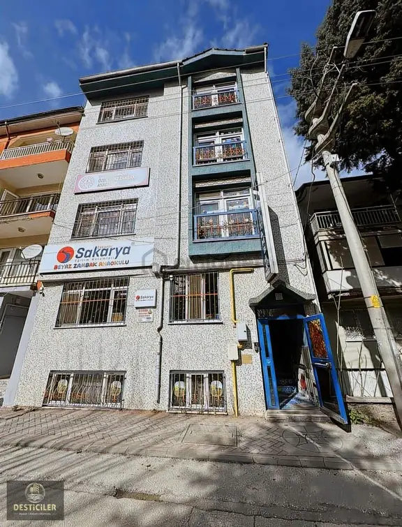 Md-ticari Ruhsatlı 4 Katlı 750 M2 Komple Bina 250 M2 Bahçeli 1