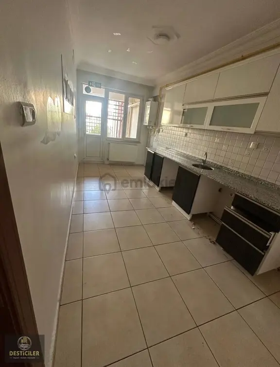 Md-ticari Ruhsatlı 4 Katlı 750 M2 Komple Bina 250 M2 Bahçeli 2