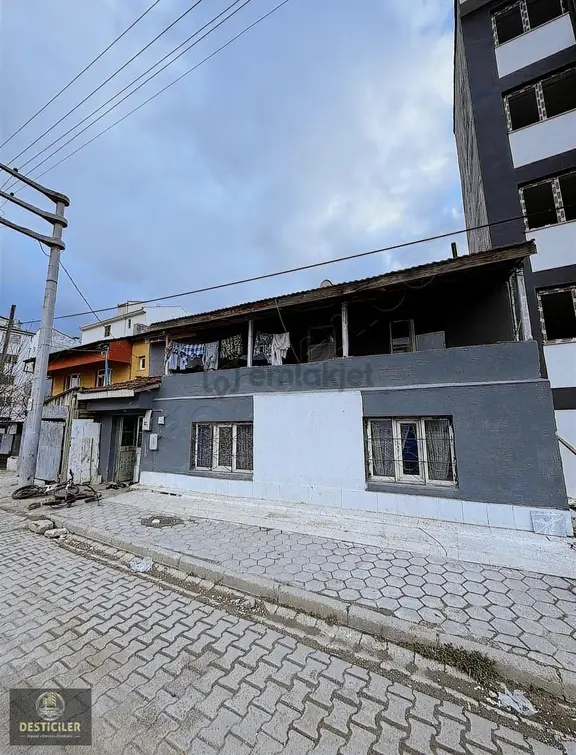 Ad-desticiler 71 Evler Şehir Hst Yakını 140 M2 Arsa Üzerinde Ev 1