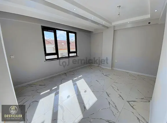 Au-ulusal Egemenlik Bulvarına 20m Mesafede 180 M2 4+1 Dubleks 2