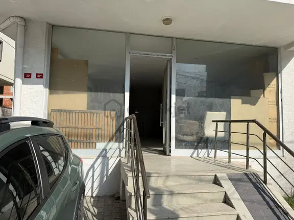 Sultanbeyli M.sinan Mah'de Satılık 80 M2 Bodrumlu Dükkan 1