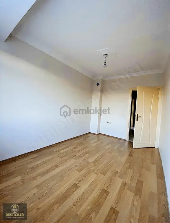 Yk-tombakzade Cd.üzeri Geniş Kullanışlı 2+1 Daire 2