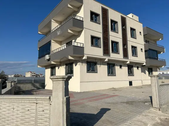 Thor'dan Satılık Kazanlı Hürriyet Mh. Kazanlı İ.o. Civarında 2+1 1