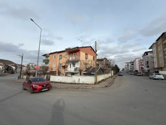 Şahbaz Emlak’tan | Fatih Mahallesi’nde Satılık 3 Katlı Fırsat Bina 1