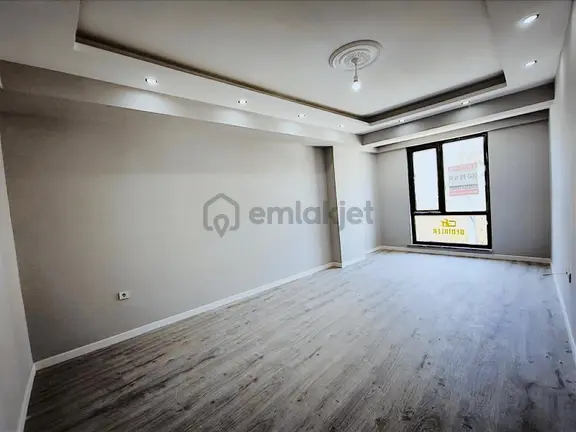 İzmit Kocatepede Satılık 3+1 Ön Cephe Çatı Dubleks 130 M² 2