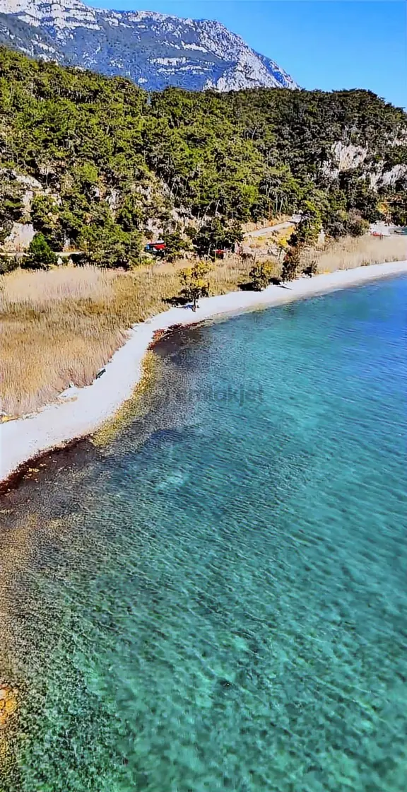 Muğla Akyaka'da Denize Sıfır 66 M² Parsel 2