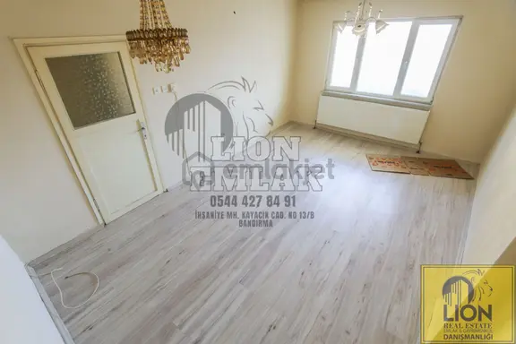 Lıon Emlak'tan Paşabayır'da Merkezi Konumlu Satılık 3+1 Daire 1