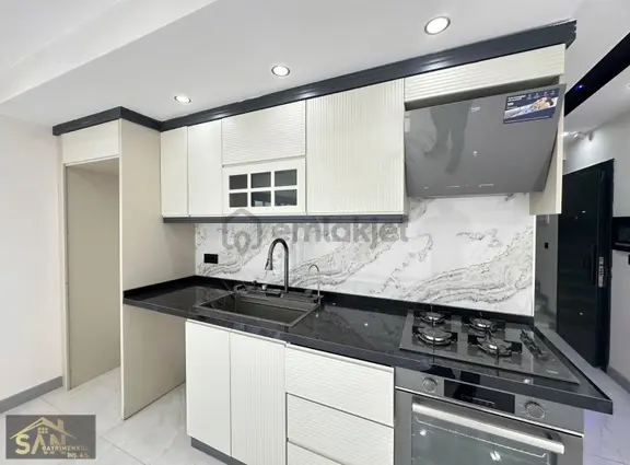 Urla Gdn Gold Sitesinde Satılık 140 Metre Bahçeli Daire 1
