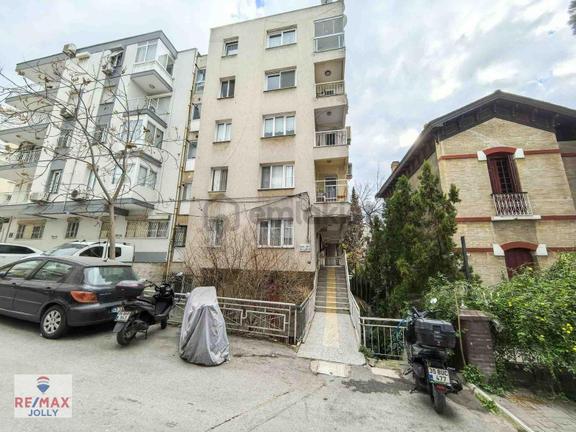 Konak Göztepe Metro Ve Amerıkan Kolejı Yakını Satılık 2+1 Daıre - Alper Gete Remax Jolly 1