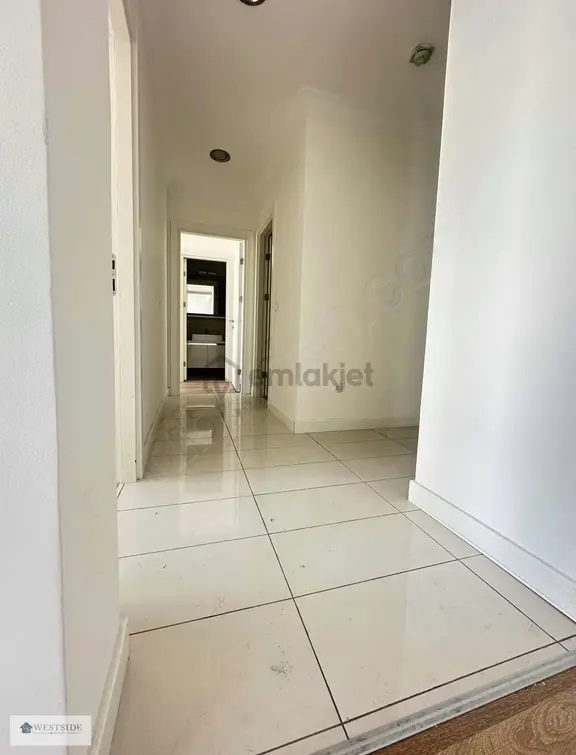Bahçesehir Spradon Vadi 2+1 Kısa Katlı Blok Boş Satılık 2