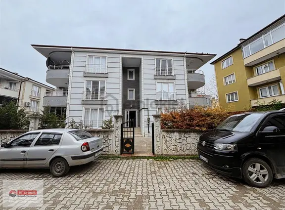 Üçel Emlaktan Fatih Mahallesinde Konumu Güzel Satılık 2+1 Daire 1