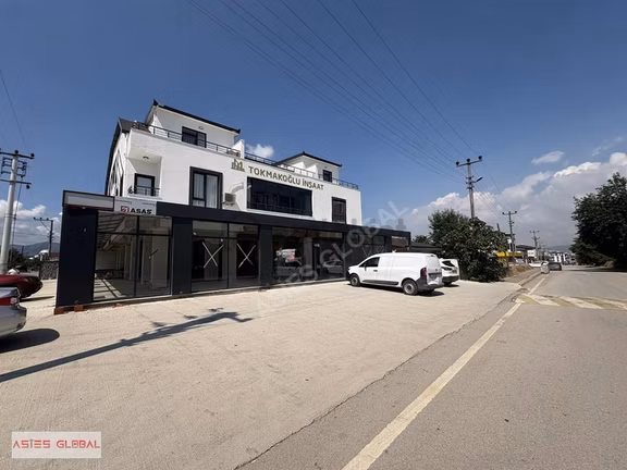 Kartepe'de Yüksek Kira Gelirli Satılık 560 M² Cadde Üzeri Ticari 1
