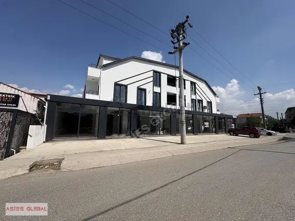 Kartepe'de Yüksek Kira Gelirli Satılık 560 M² Cadde Üzeri Ticari 2