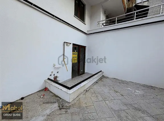 Mabel'den- Çarşıya 5 Dk Mesafede- Selimiyede Satılık 2+1 2
