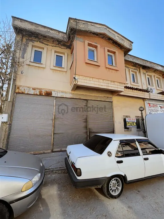 Salihli Tüccarlar Sitesinde Satılık Dükkan 2