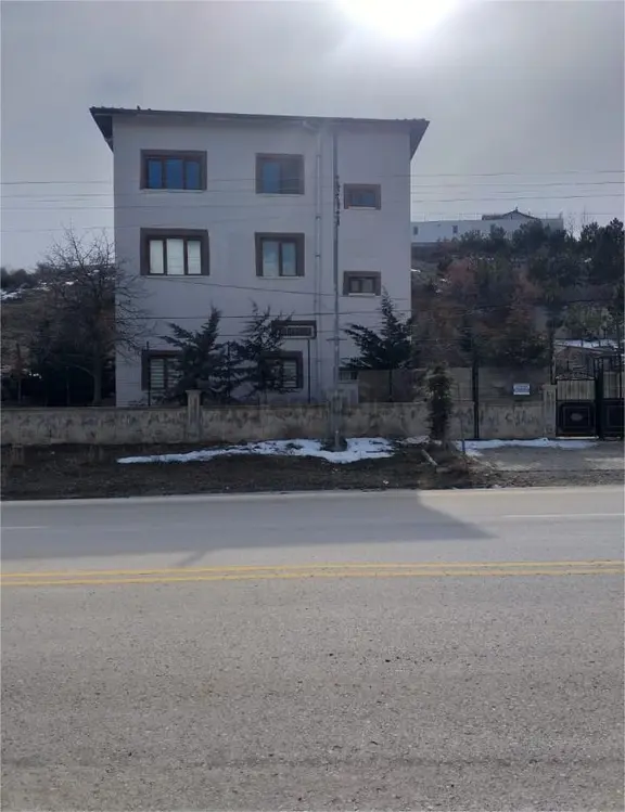 Her İşe Uygun Komple Satılık Ticari Bina 1