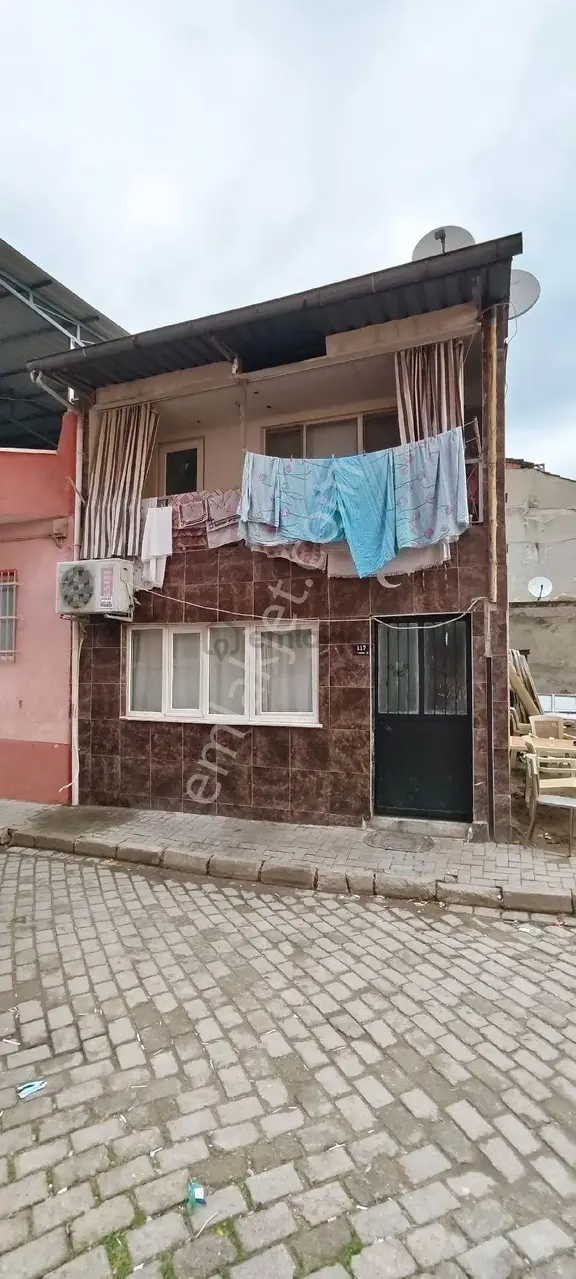 Kurtuluş Mahallesi Stadyum Mevkiinde Satılık Çift Daireli Müstakil Ev! 1