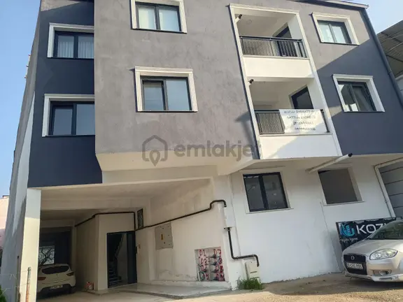 Buket Emlaktan Kiralık 3+1 Daire Ara Kat Doğalgazlı Asansörlü 1