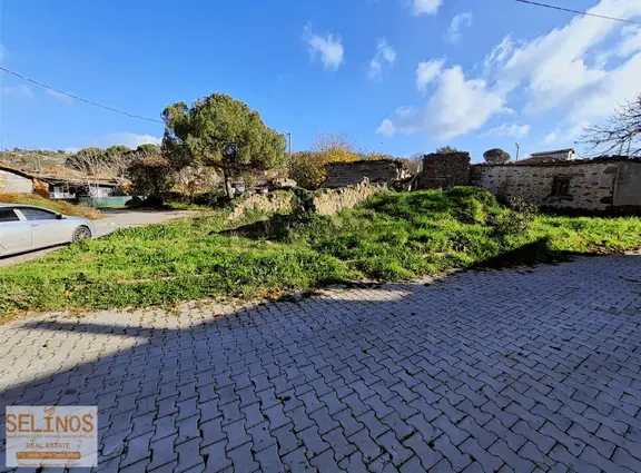 Dikili Yenice Köyünde İmarlı Arsa 1