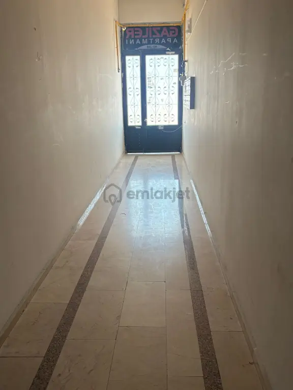Çünür İstanbul Yolunda Geniş Teraslı 3+1 Satılık Daire 2