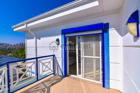 Kuşadası Karaova'da 4+1 Muhteşem Villa 1