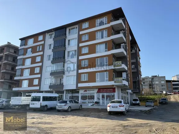 Mabel'dn Mrkzi Konmda Ana Yolda Oturum Hazır Ara Kat Daire 1