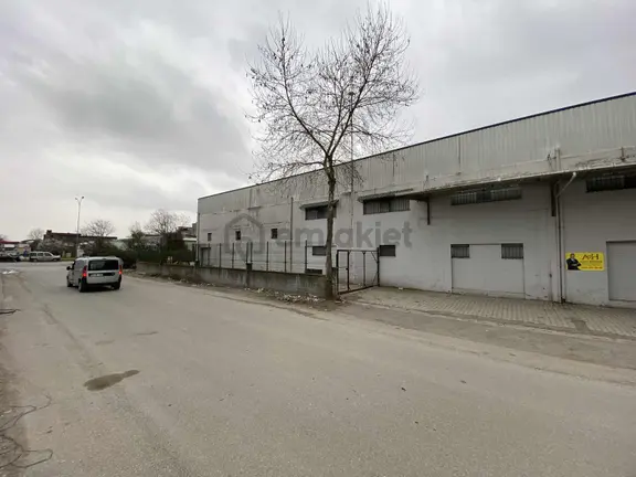 Erenler'de Satılık 1326m² Arsa Üzerinde Fabrika Binası 2