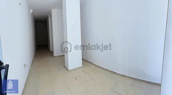 Siyavuşpaşa'da Satılık 36m² Kat Mülkiyetli Dükkan 2