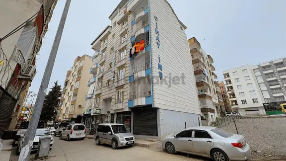 Vakıfsız Satılık Dükkan Ofis Wc Ve Mutfaklı 2