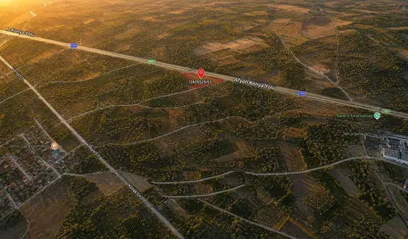 Afyonkarahisar-konya Karayolu'na 165 M Cepheli Satılık Arazi 2