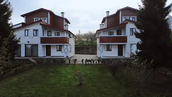 Altın Emlak Trabzon Çimenlide Satılık İki Villa 2
