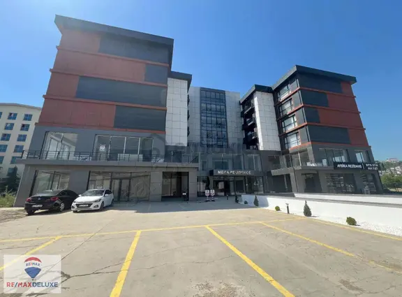 İzmit Mega Residence Satılık Eşyalı 1+1 Arakat 1