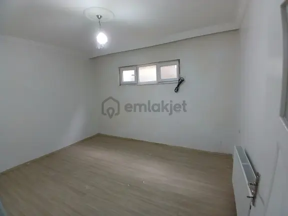 Çağdaş Emlak Yakup Göymenden Konakta Satlık Daire 1