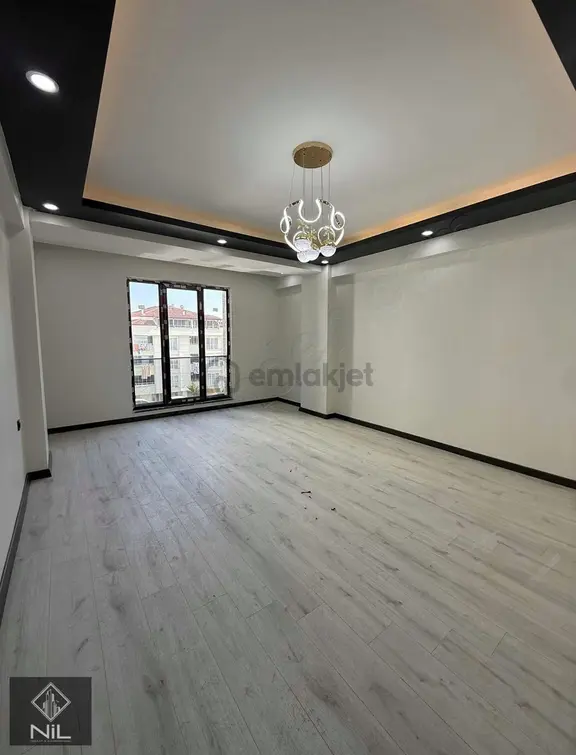 Erbay Cd 2+1 Pazar Pazarı Mevkii Ebeveyn Banyolu Sıfır Daire 1