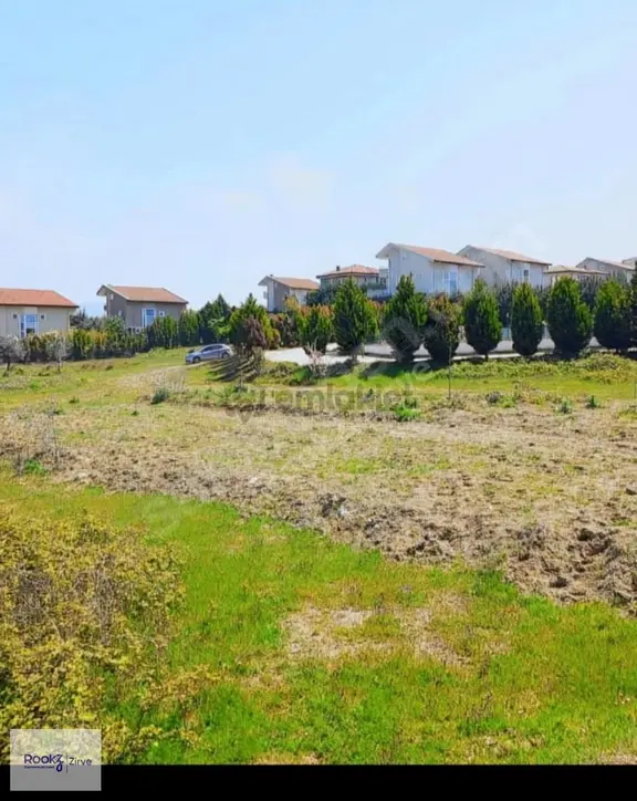 Yalova Akköy'de Deniz Manzaralı, İmarlı 582 M² Satılık Arsa 2