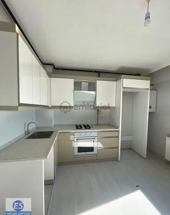Çiğli’de Kiralık 1+1 Doğalgazlı Klimalı Asansörlü Ankastreli Sıfır Daireler Sağlam Zeminde 1