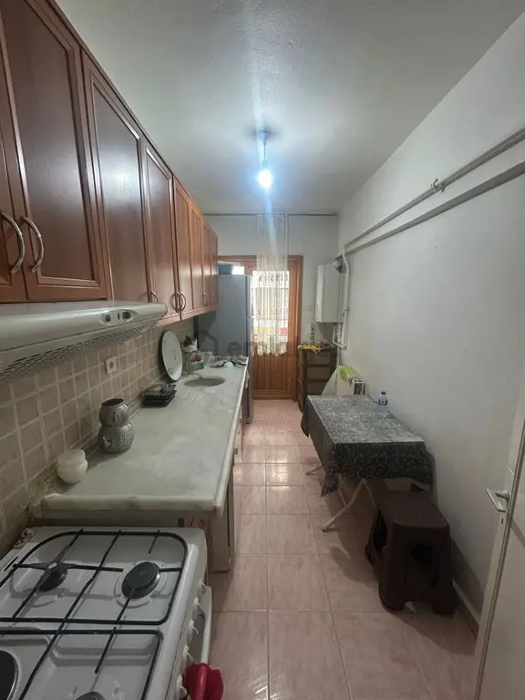 Acil*satılık*pınarbaşı*atlılar Caddesin De*balkonlu*geniş*daire* 2