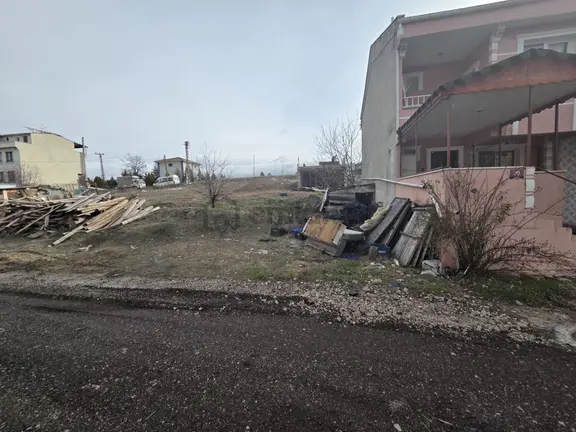 Yatırımcıya Özel: Eryaman Güzelkent’te 108 M² Arsa 2