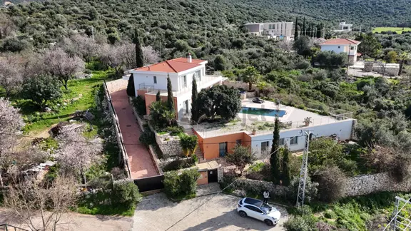 Kaş Bayındır Açık Deniz Ve Meis Adası Manzaralı İskanlı Villa 1