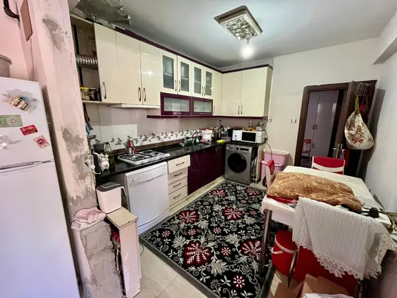Amazon'dan Şelale Park Civarı Merkezi Lokasyonda Geniş 3+1!!!! 1